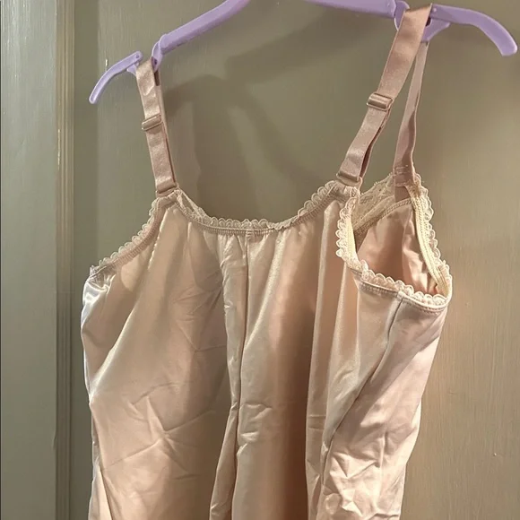 Two Ruby Ribbon Shapewear Bra Pieces - Picture 8 of 13